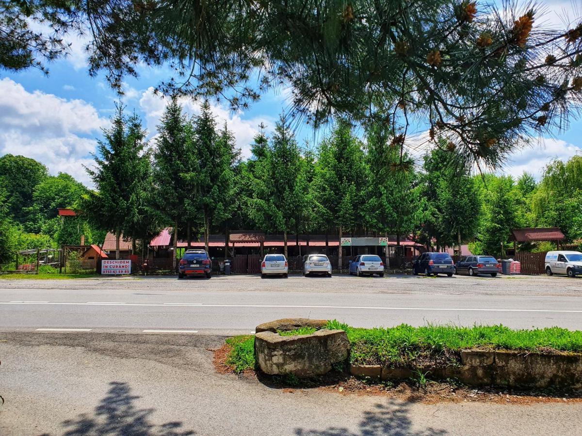 La Padure Hotel Brebu ภายนอก รูปภาพ