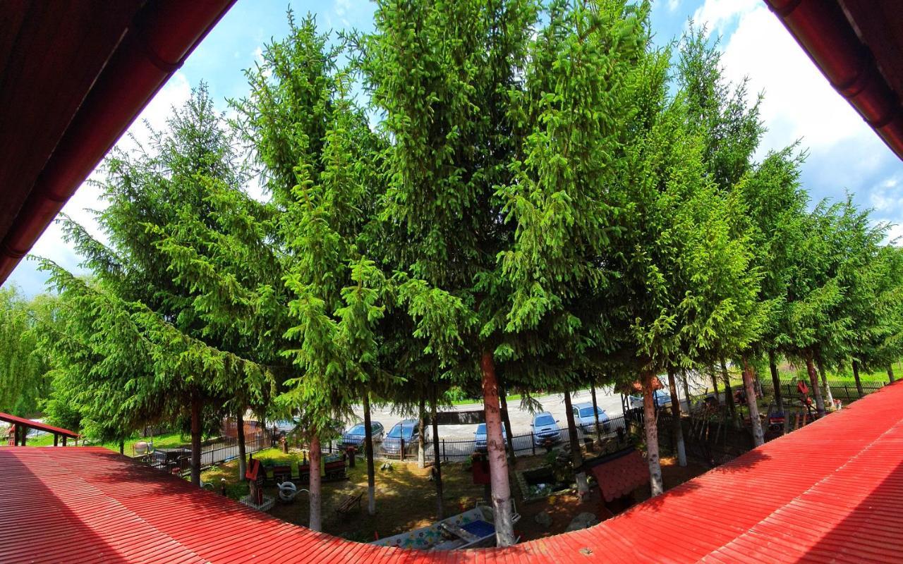 La Padure Hotel Brebu ภายนอก รูปภาพ