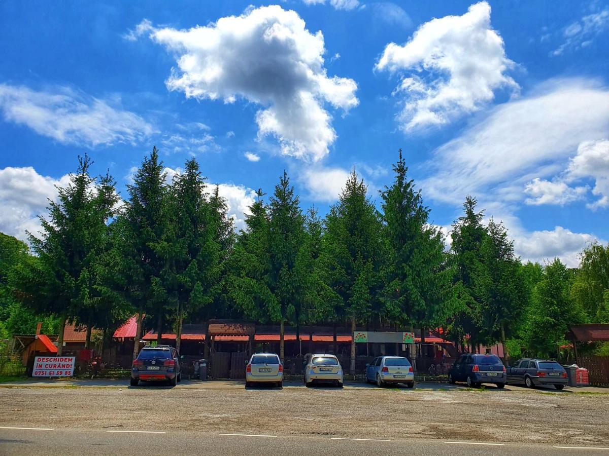 La Padure Hotel Brebu ภายนอก รูปภาพ