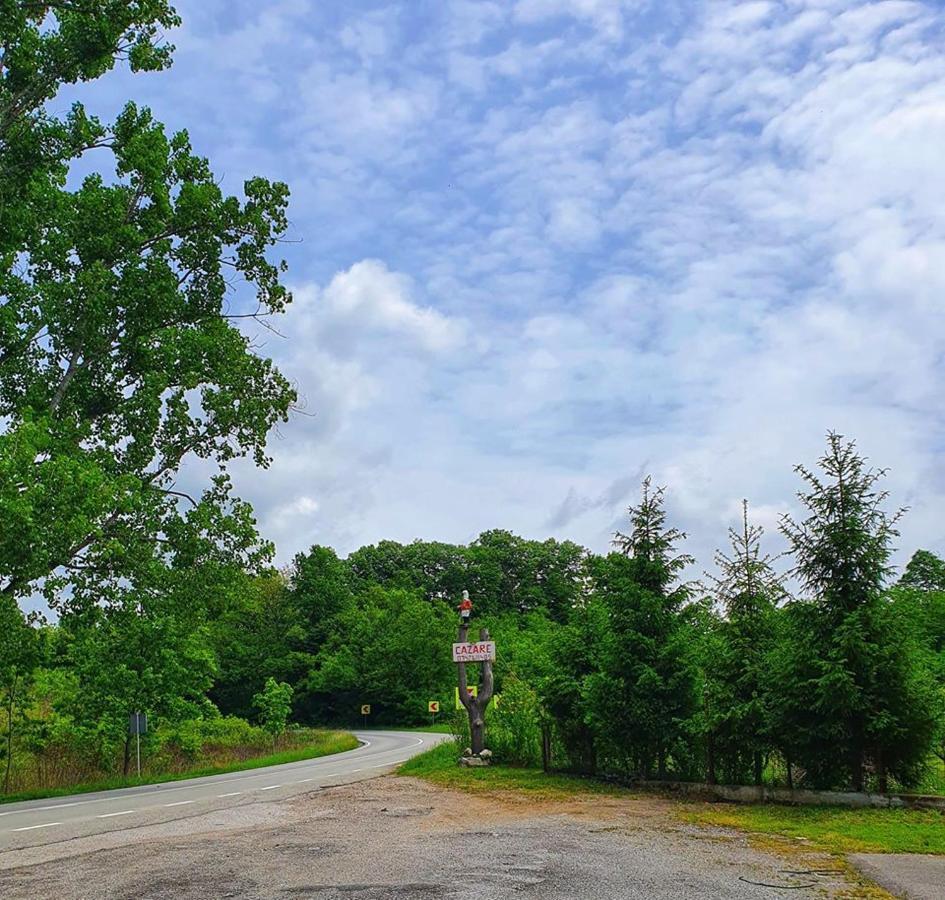 La Padure Hotel Brebu ภายนอก รูปภาพ