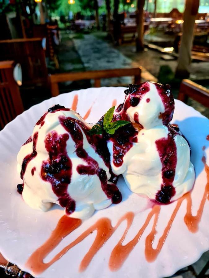 La Padure Hotel Brebu ภายนอก รูปภาพ