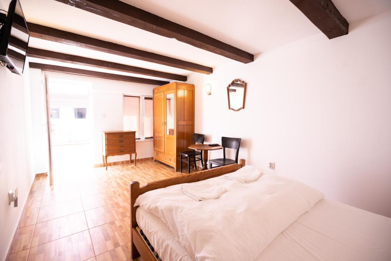 La Padure Hotel Brebu ภายนอก รูปภาพ