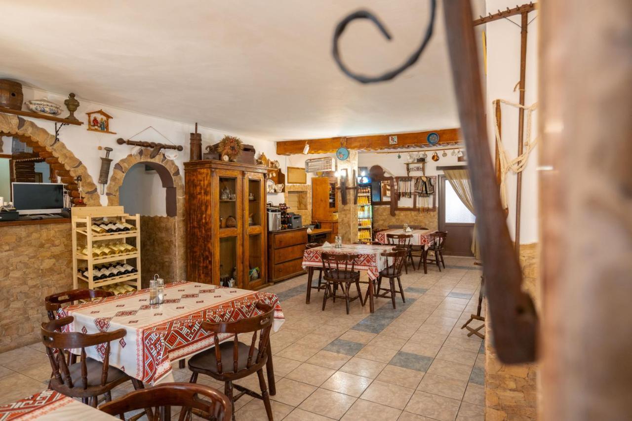 La Padure Hotel Brebu ภายนอก รูปภาพ