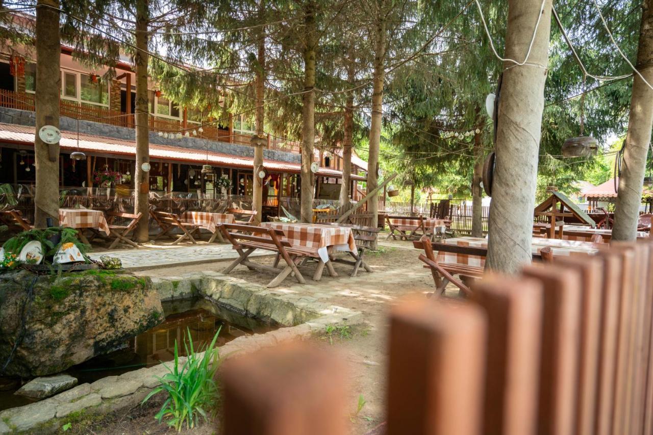 La Padure Hotel Brebu ภายนอก รูปภาพ