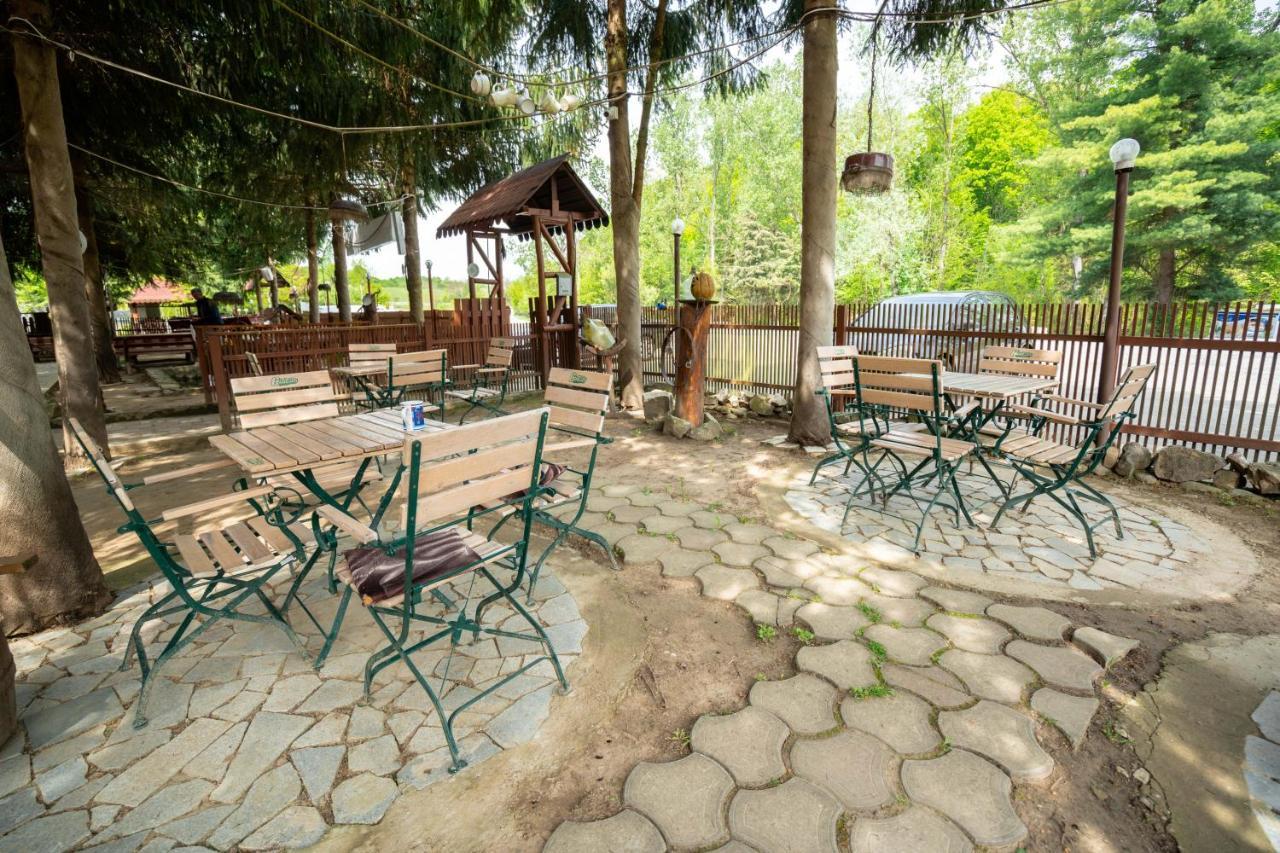 La Padure Hotel Brebu ภายนอก รูปภาพ
