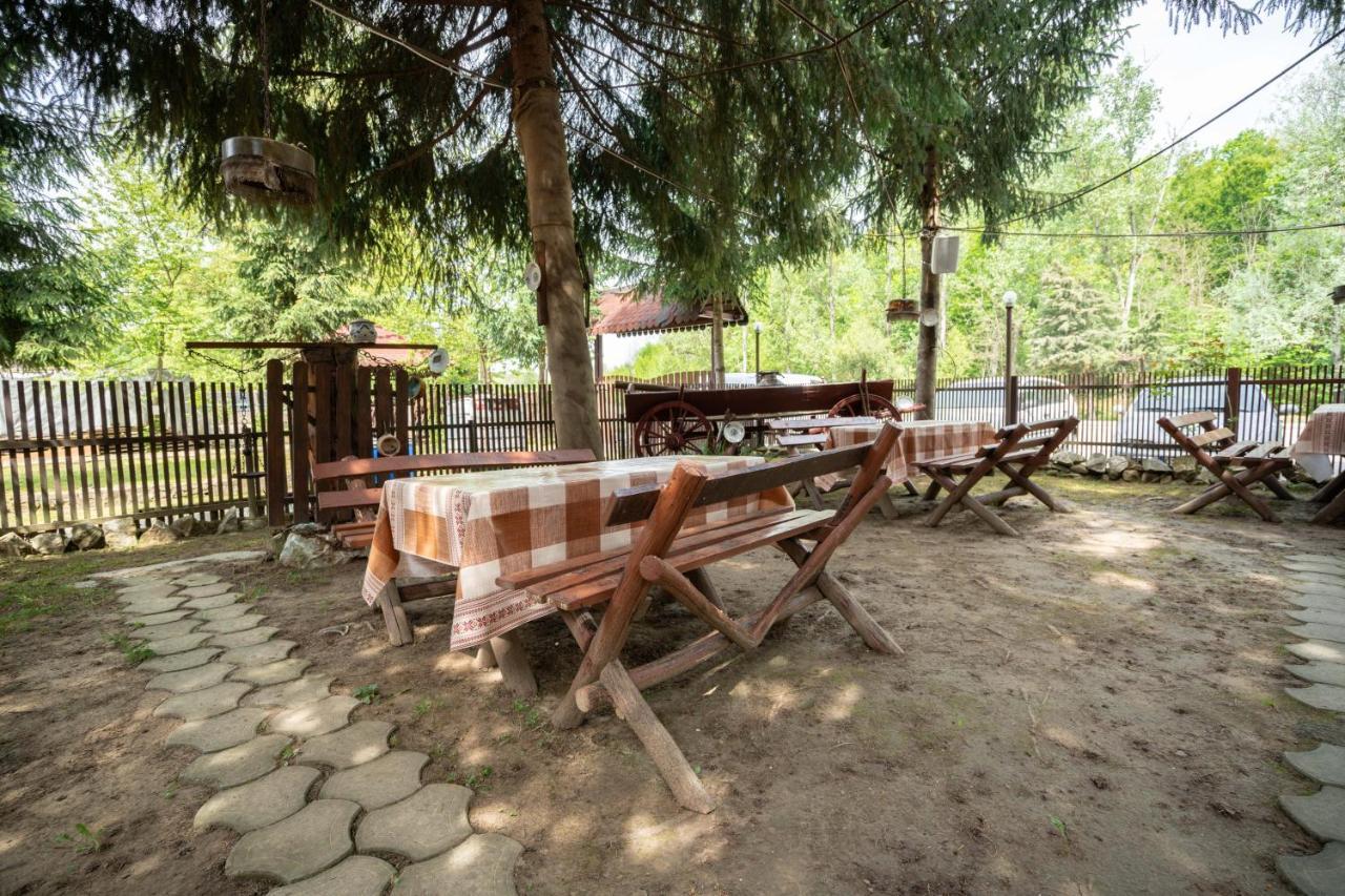 La Padure Hotel Brebu ภายนอก รูปภาพ
