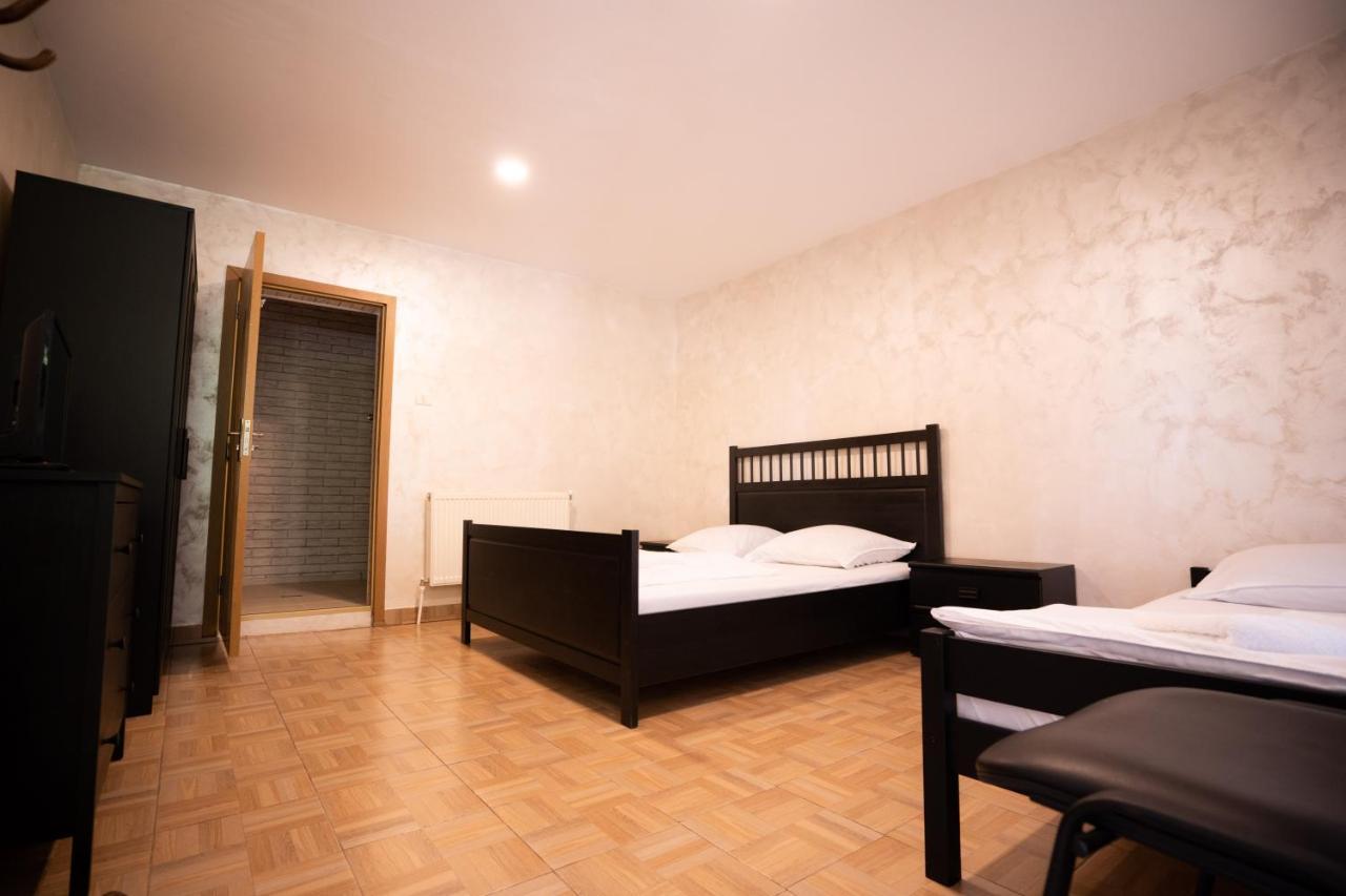 La Padure Hotel Brebu ภายนอก รูปภาพ