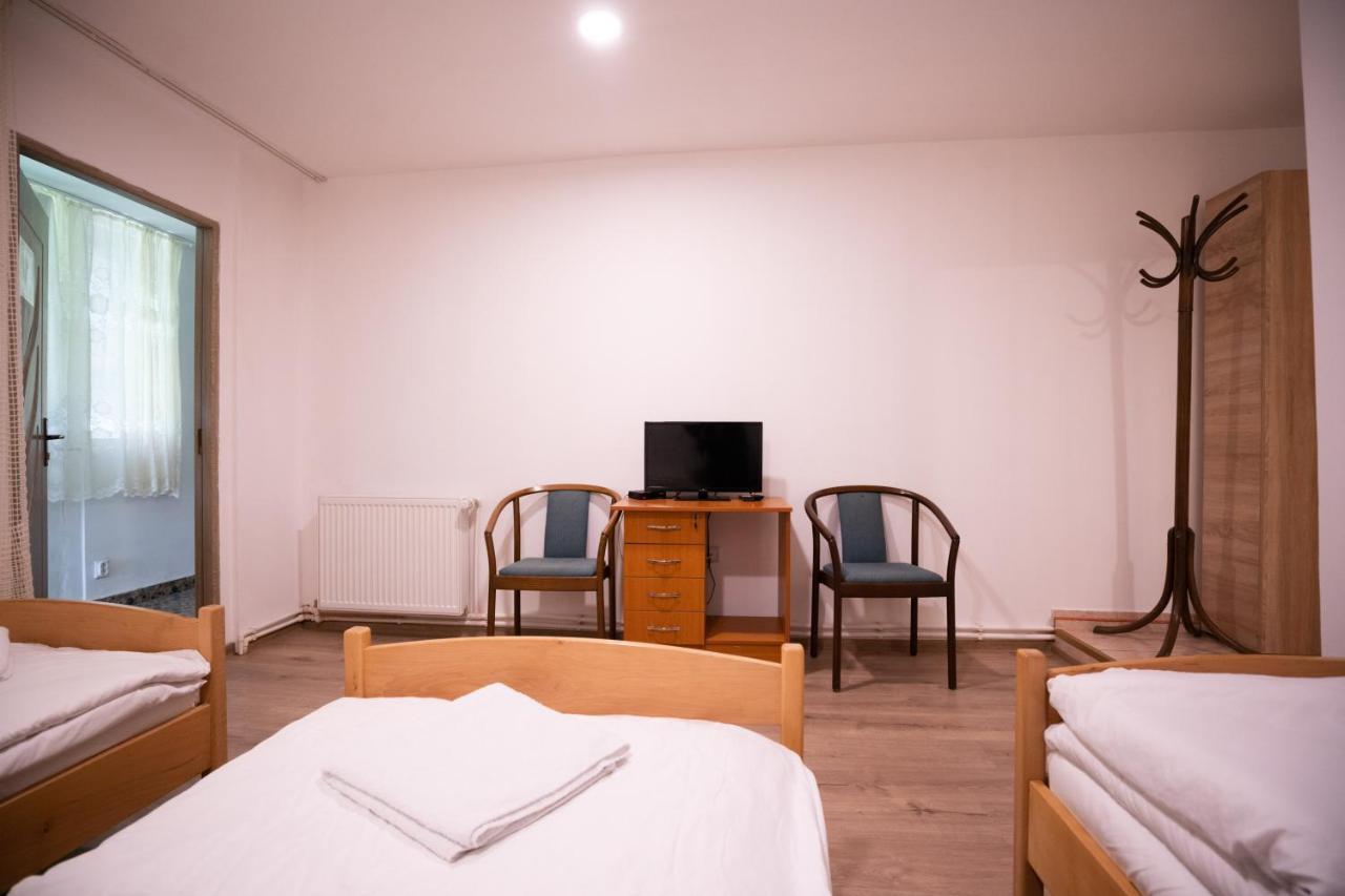 La Padure Hotel Brebu ภายนอก รูปภาพ