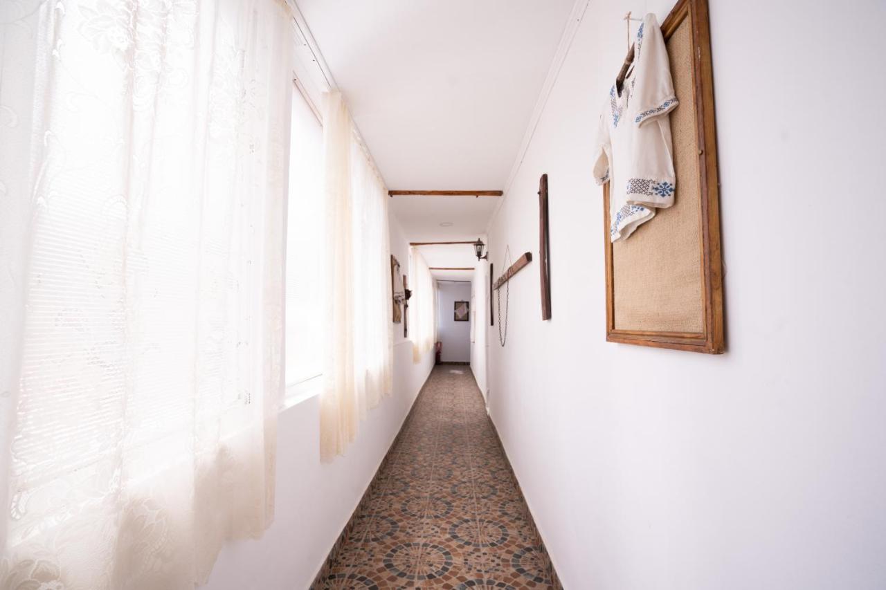 La Padure Hotel Brebu ภายนอก รูปภาพ