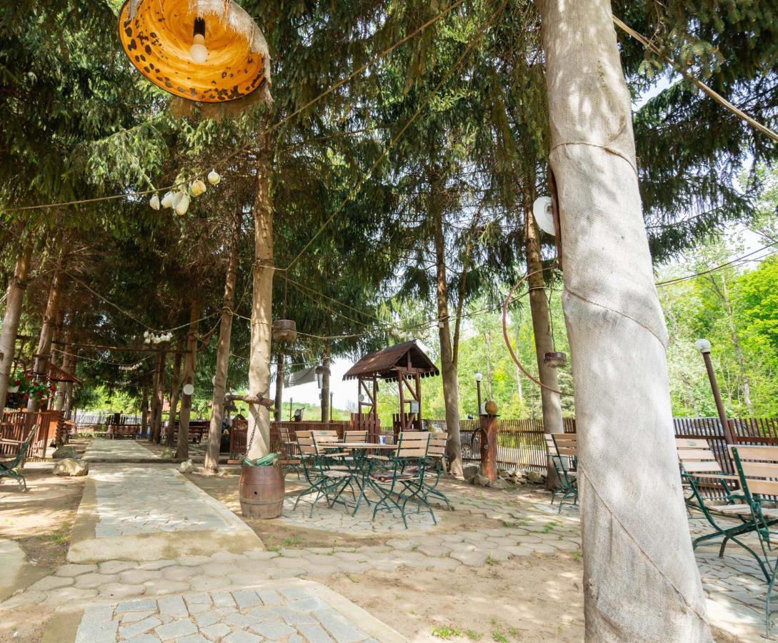 La Padure Hotel Brebu ภายนอก รูปภาพ