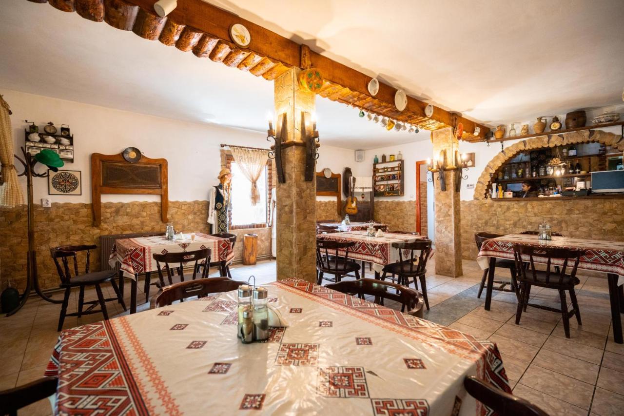 La Padure Hotel Brebu ภายนอก รูปภาพ